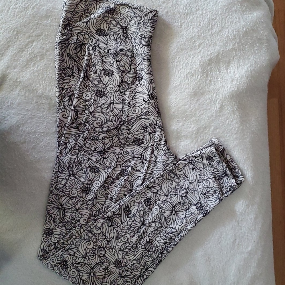 Leggings (color your own)